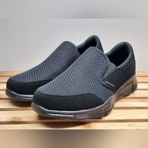 Skechers Mens | Black | Equalizer Relaxed Fit Slip On Shoes Size 7